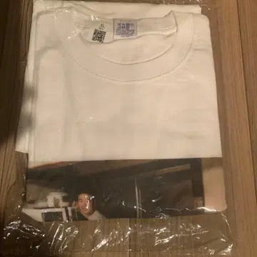 오카다를 쫓아라 미사용 XL 화이트 프린트 T셔츠