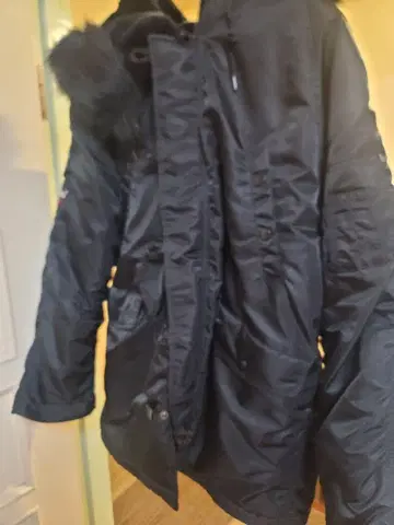 스컬웍스 데스 토끼 다운 자켓 블랙