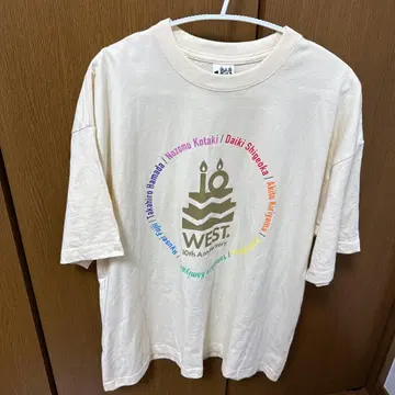 WEST. 10주년 기념 티셔츠