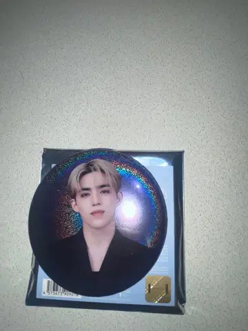 SEVENTEEN NEW 에스크 캔뱃지