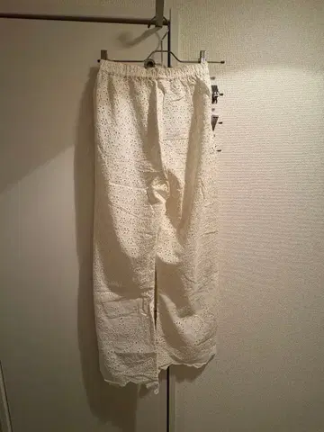 빈티지 화이트 레이스풍 캐주얼 팬츠
