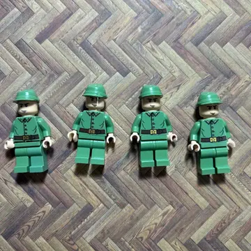 LEGO 인디 존스 소련 병사 4체