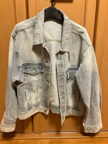 이번 시즌 신상 미사용 새상품 아나나 데님 자켓