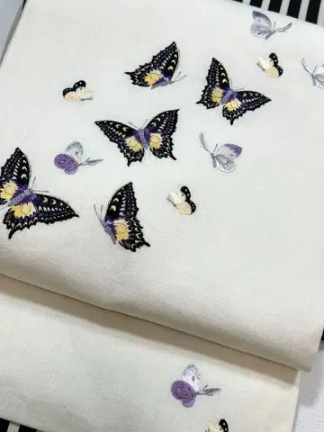 콩 치요 모던 자수 린넨 오비 나비