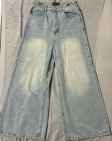 MASONPRINCE 사이드 벨트 와이드 플레어 데님 팬츠