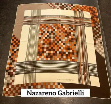 [Good design!] EU 빈티지 브라운 베이스 스카프