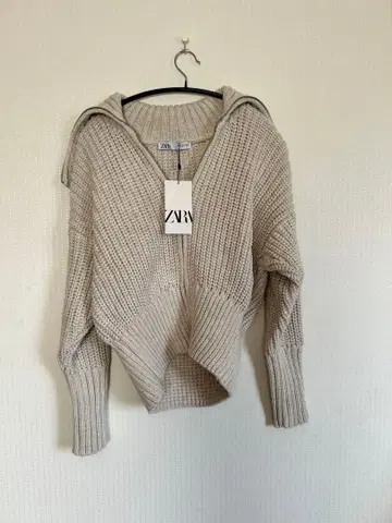 택 포함 미사용 ZARA 후드 부착 베이지 니트 스웨터 가디건
