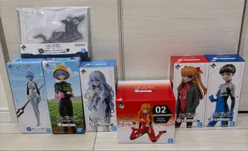 에반게리온 제일복권 피규어 미개봉 6체 세트와 비주얼 스탠드 1점