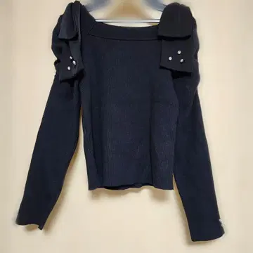 evelyn 숄더 리본 니트