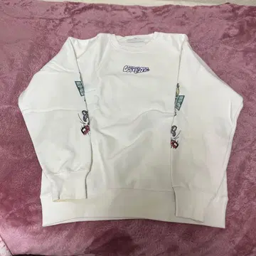 LEFT ALONE 자수 크루넥 맨투맨