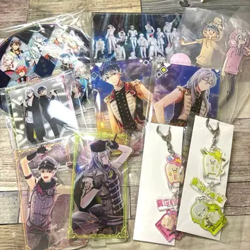 아이나나 아크릴 스탠드 모모 카즈나 산리오 무비나나