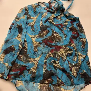 아스펜지 실크 블라우스 이탈리아제 리본 포함 블루