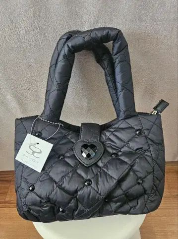 [ 새상품 미사용 ] SAVOY 하트 퀼팅 백 2WAY 블랙
