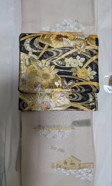 호몬기 (마스와이야)와 후쿠로 오비 (리버서블) 세트