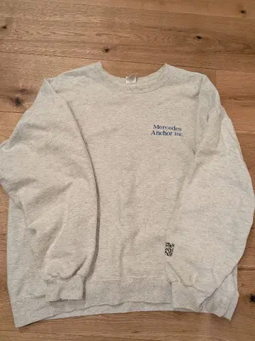 Mercedes Anchor Inc. 그레이 맨투맨