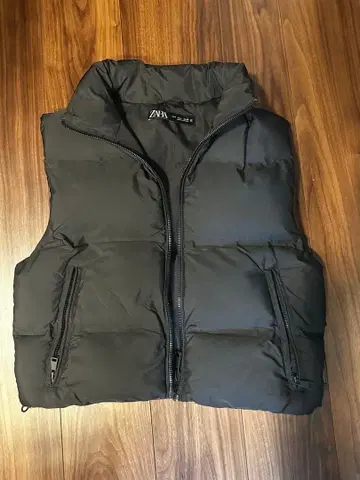 ZARA 블랙 다운 베스트 S