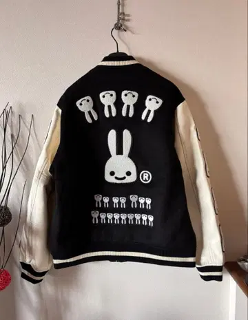 새상품 토끼 멜톤 바시티 자켓 [ cune ]