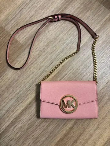 마이클코어스 체인 지갑