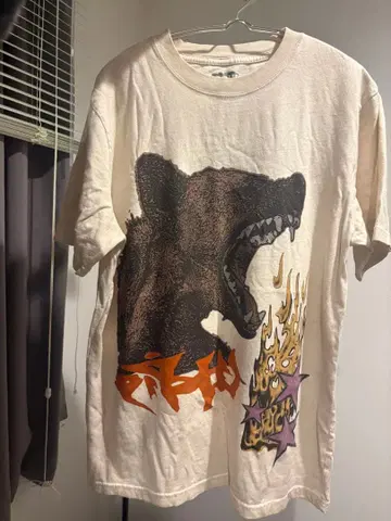 트래비스 스캇 투어 굿즈 T셔츠 M 사이즈