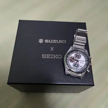 SUZUKI x SEIKO SWIFT 크로노그래프 손목시계