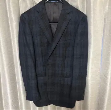 그레이 계열 체크 무늬 비즈니스 자켓 A4