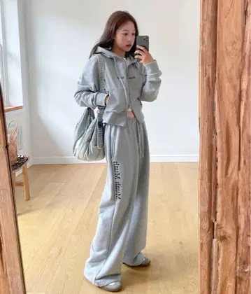 그레이 로고 스웨트 팬츠