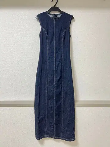 자라 데님풍 롱 원피스 슬리브리스