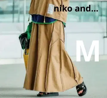 완판 니코앤드 be with M 미사요 하지테 스커트 M
