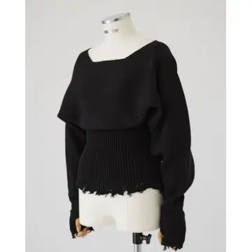 데미지 핏 니트탑