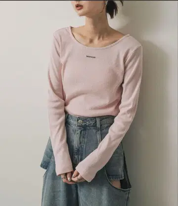 플레이트 부착 발레 넥탑