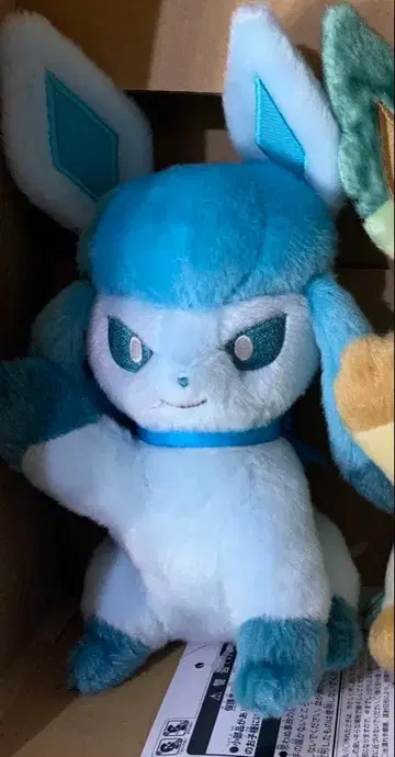 이브이 컬렉션 Eevee Collection 봉제 인형 글레이시아
