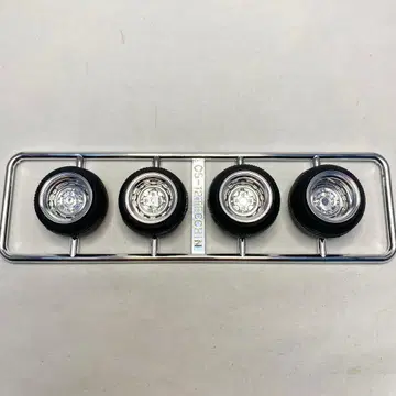 아오시마 휠 1/24 가공 철판 14인치 프라모델