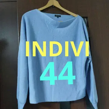 새상품급 INDIVI 스카이블루 니트 스웨터