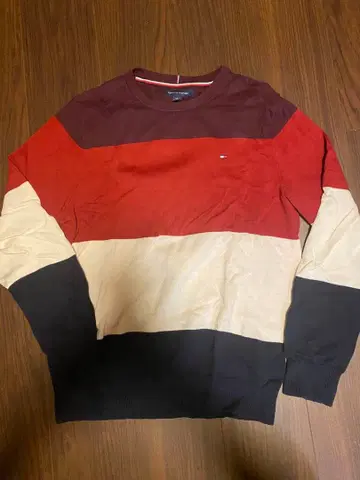 TOMMY HILFIGER 얇은 소재 니트 원단 긴팔