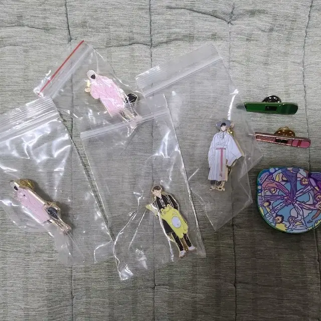 방탄소년단 뱃지 일괄