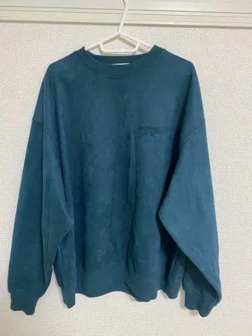 niko and 페이크 스웨이드 풀오버