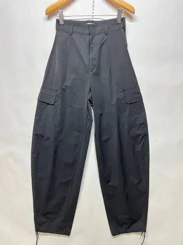 새상품급 H 뷰티&유스 벌룬 카고 팬츠 블랙 사이즈 S