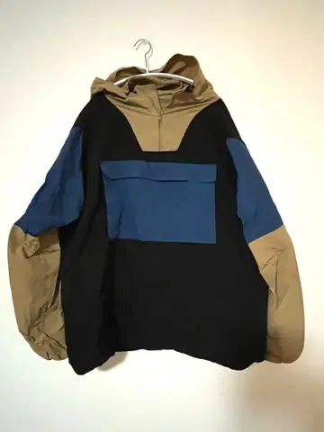 holiday 아노락 후드티