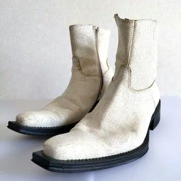 A.S.M (아틀리에 사브멘) 사이드 지퍼 화이트 부츠