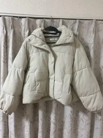 오늘 구매했는데 사이즈가 맞지 않았던 슬픈 다운 자켓