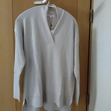 23 MY STANDARD 베이지 V넥 니트 38