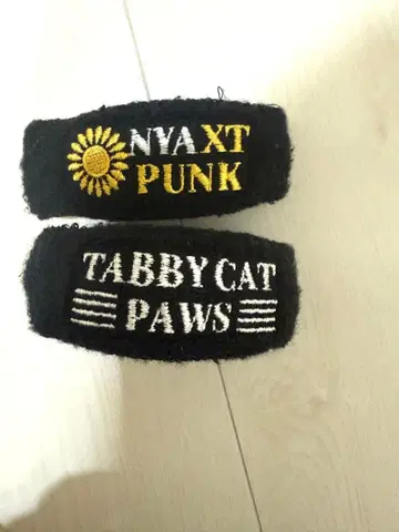 SOPHIA 쿠로야나기 노오 TABBY CAT PAWS 리스트 밴드 세트