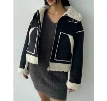 EMODA 숏 페이크 무스탕 블루종 블랙