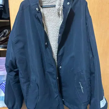 플리스 안쪽 네이비 후드 부착 자켓