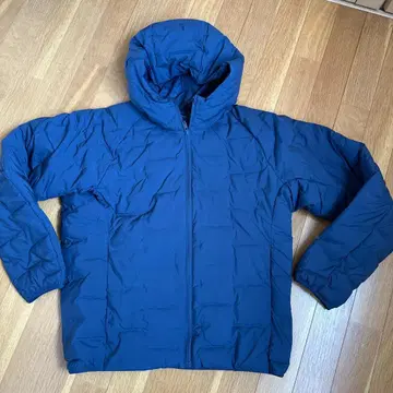 유니클로 퍼프 테크 후드티 남성용 M