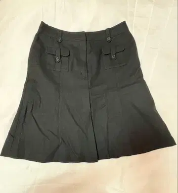 센터 박스 플리츠 플레어 스커트 무릎 기장 울 70% 블랙