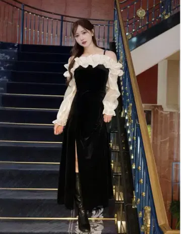 HOLIDAY&HOLIDAY 오프숄더 프릴 벨로아 원피스