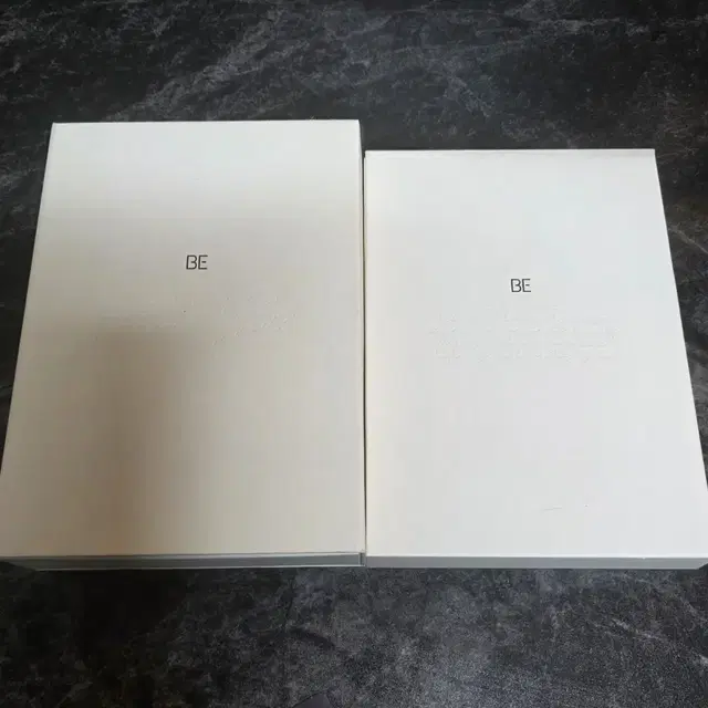 급처분)방탄소년단 BE 앨범 화이트 2개/포카 특전 포함 판매합니다
