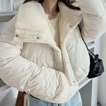 Ada. 리버서블 착용 가능 보아 도킹 블루종