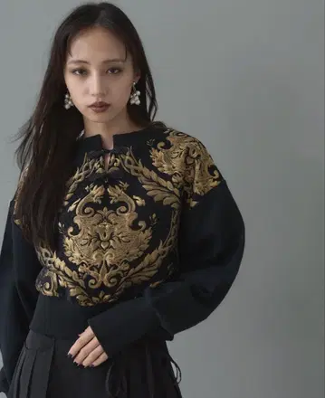 HARE 맨투맨 2WAY 차이나 고블랑 풀오버 블랙 FREE